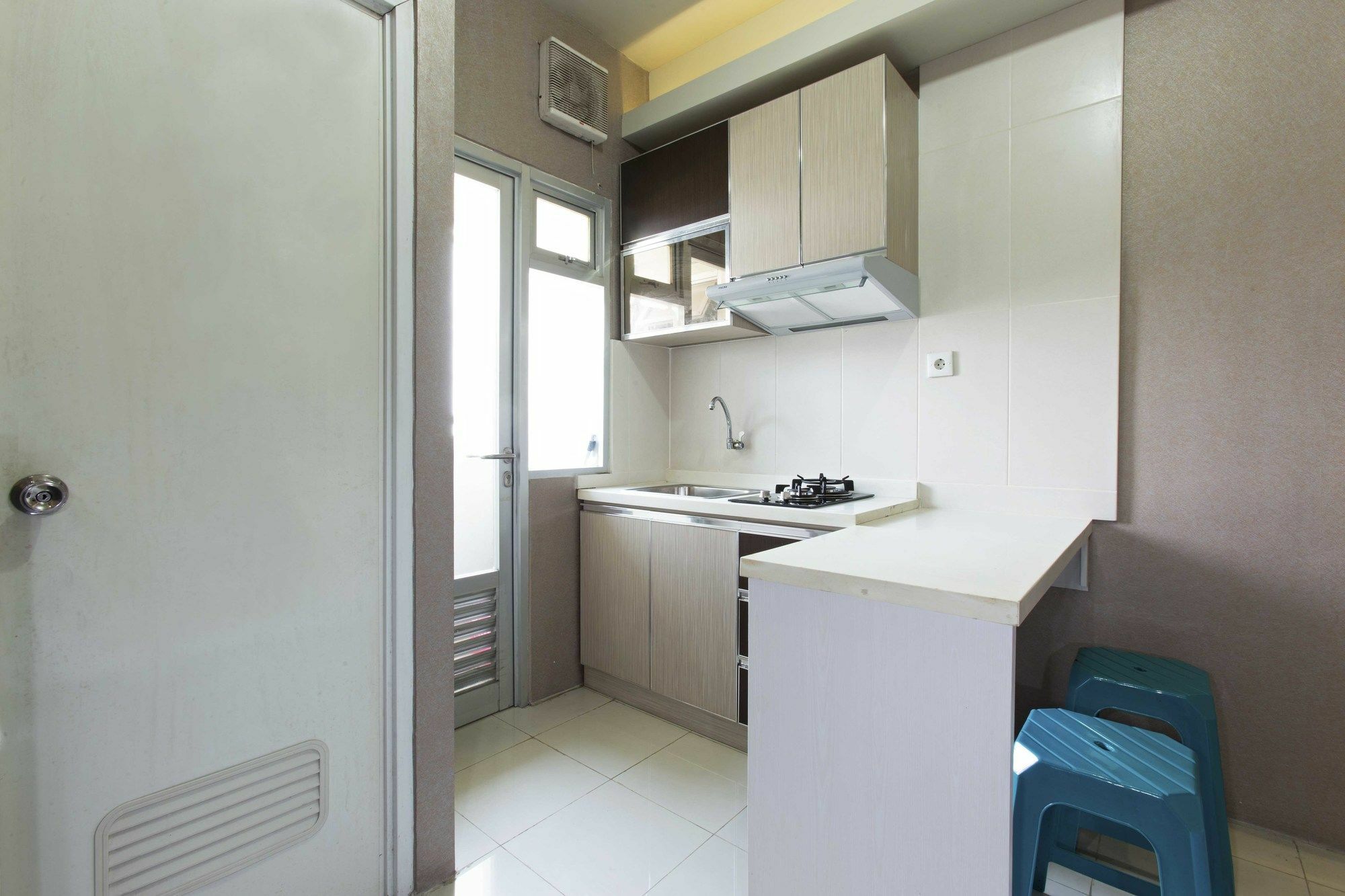 Reddoorz Apartment @ Pegangsaan Kelapa Gading Jakarta Bagian luar foto