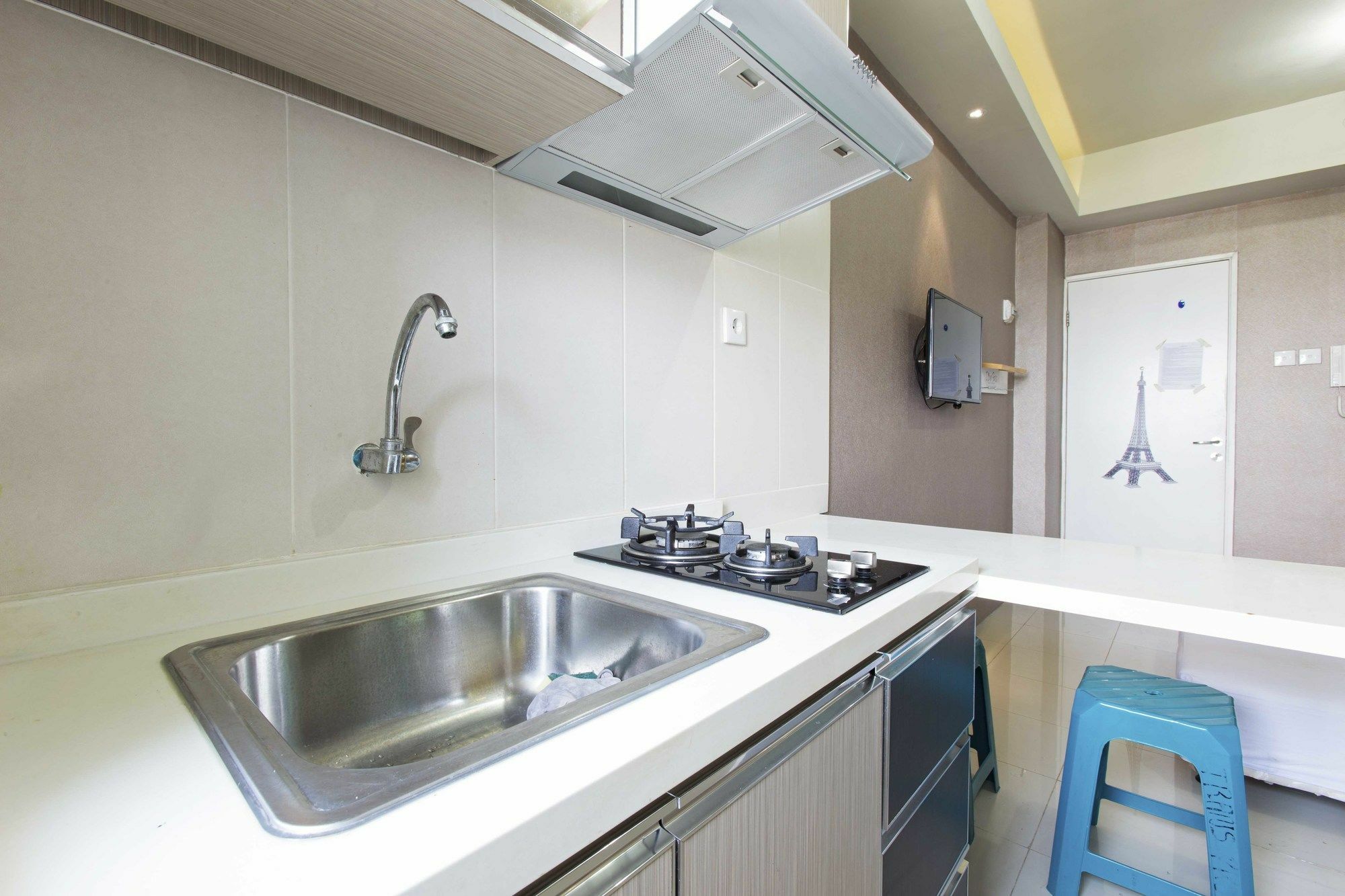 Reddoorz Apartment @ Pegangsaan Kelapa Gading Jakarta Bagian luar foto